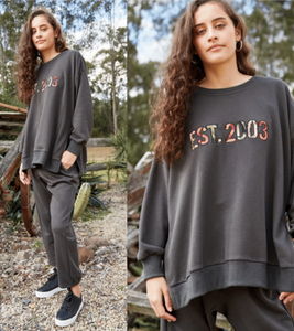 EST SWEAT TOP [COL:GRAPHITE SIZE:XS]